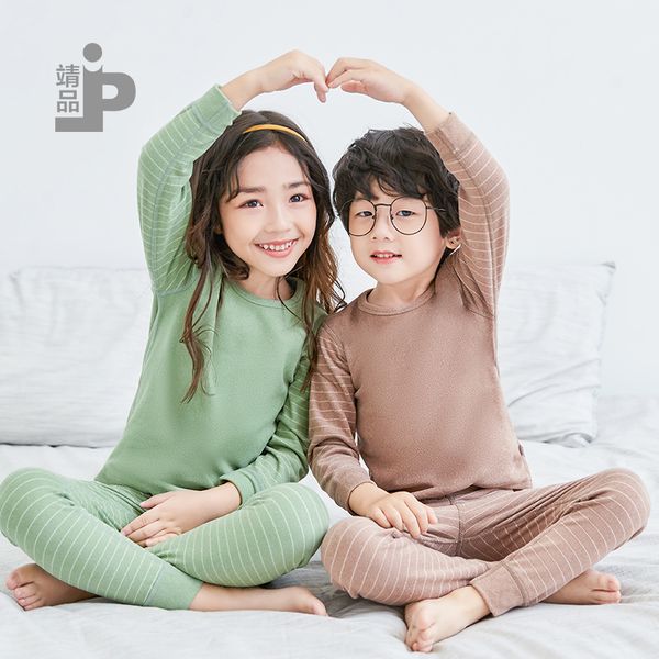 de rong zhong da tong's underwear self heating plush men's women's treasure pajamas warm suit children's clothes autumn, White
de rong zhong da tong's underwear self heating plush men's women's treasure pajamas warm suit children's clothes autumn, White