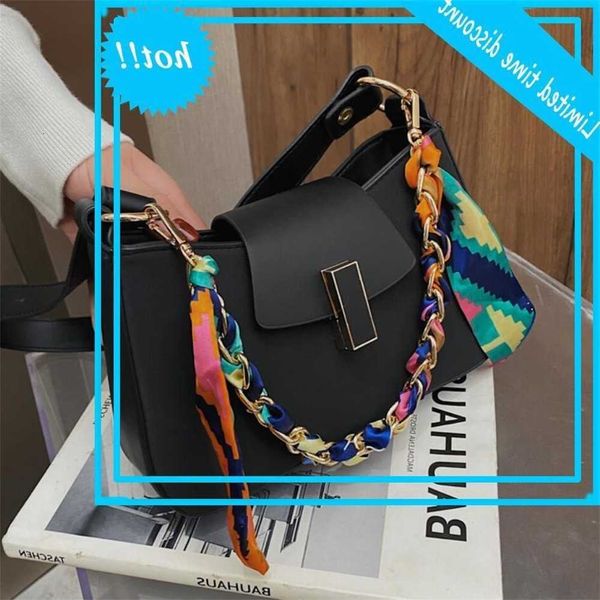 vintage square armpit bag 2021 mode new mattress pu leather women designer handbag band shoulder messenger
vintage square armpit bag 2021 mode new mattress pu leather women designer handbag band shoulder messenger
