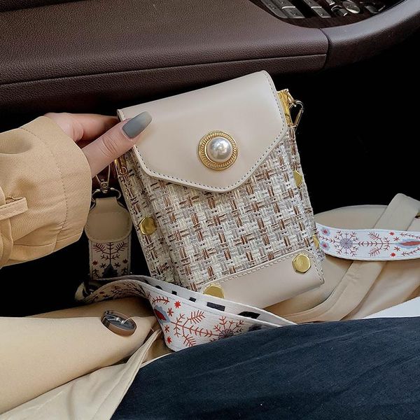 2021 mini plaid winter crossbody bags for women 2021 shoulder handbags women's fashion trend phone bag
2021 mini plaid winter crossbody bags for women 2021 shoulder handbags women's fashion trend phone bag