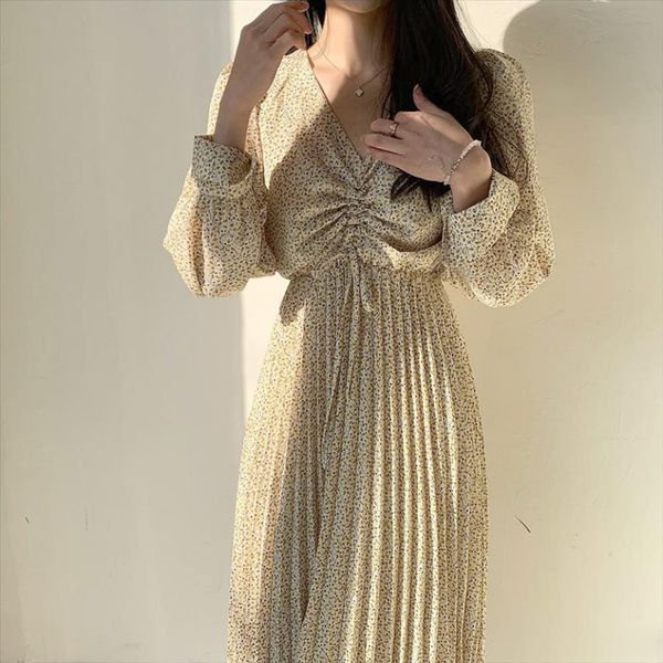 new spring summer elegant women dress v neck long sleeve floral print pleated dress female high waist chiffon party, Black;gray
new spring summer elegant women dress v neck long sleeve floral print pleated dress female high waist chiffon party, Black;gray