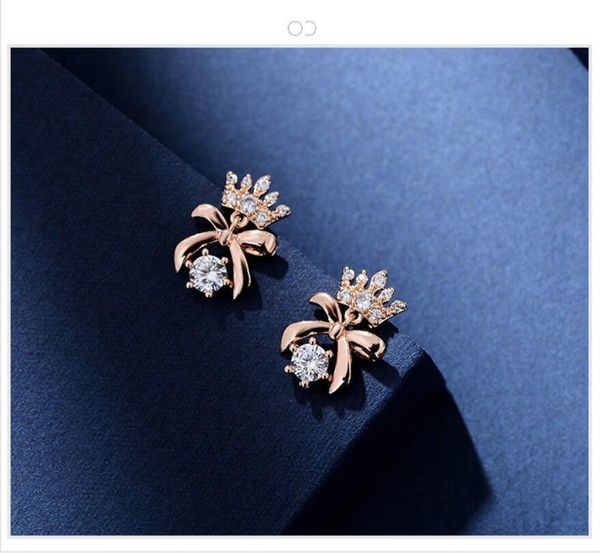 2020 new rose gold crown bow small sweet sparkling rhinestone earrings women's daily accessories 482, Golden;silver
2020 new rose gold crown bow small sweet sparkling rhinestone earrings women's daily accessories 482, Golden;silver