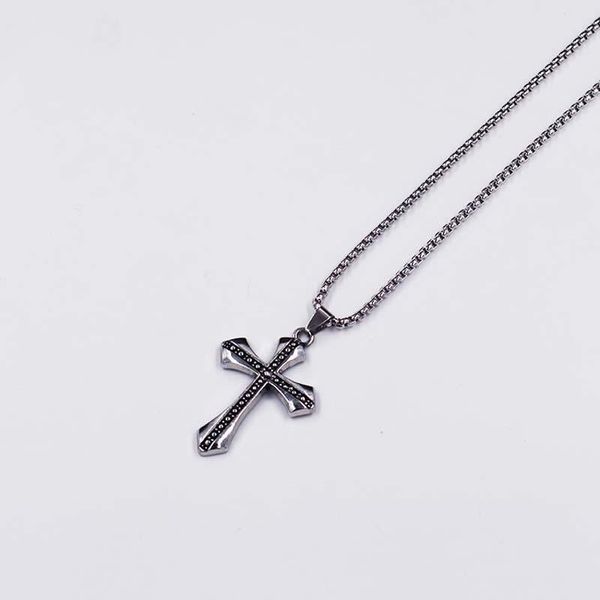 pendant necklaces 2021 stainless steel for men jesus cross necklace silver fashion jewelry xlct032
pendant necklaces 2021 stainless steel for men jesus cross necklace silver fashion jewelry xlct032