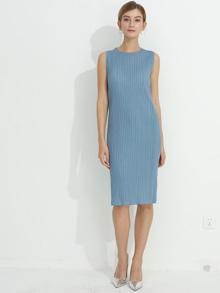 casual dresses miyake pleated summer 2021 slit dress thin sleeveless bottoming elegant ruched 5016, Black;gray
casual dresses miyake pleated summer 2021 slit dress thin sleeveless bottoming elegant ruched 5016, Black;gray