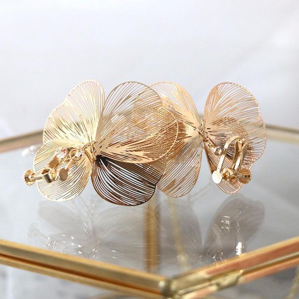 dangle & chandelier golden butterfly earrings handmade pearl flower wedding bridal clip vintage jewelry for bride accessories1, Silver
dangle & chandelier golden butterfly earrings handmade pearl flower wedding bridal clip vintage jewelry for bride accessories1, Silver