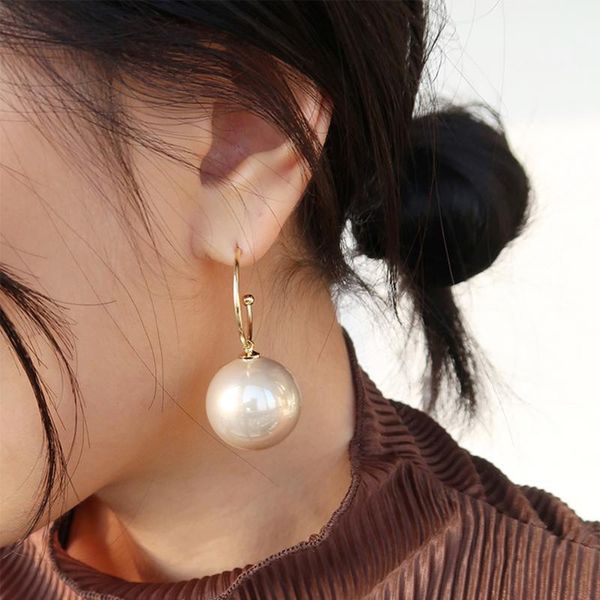 mywiny 2020 new vintage temperament large pearl earrings stud, fashion s925 stylish exaggerated pearl earrings girl style, Silver
mywiny 2020 new vintage temperament large pearl earrings stud, fashion s925 stylish exaggerated pearl earrings girl style, Silver