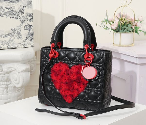 2020 new luxurys designers bags women leather shoulder bags all-match casual luxury bag black crossbody bag
2020 new luxurys designers bags women leather shoulder bags all-match casual luxury bag black crossbody bag