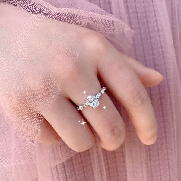 mosangshi platinum factory female direct fashion simulation engagement ring cne fast shipping, Golden;silver
mosangshi platinum factory female direct fashion simulation engagement ring cne fast shipping, Golden;silver