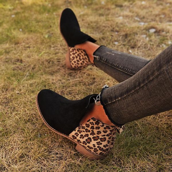 boots autumn women boot pu leather patchwork flock pointed toe low square heel handmade sewing retro fashion ladies shoes female 2021, Black
boots autumn women boot pu leather patchwork flock pointed toe low square heel handmade sewing retro fashion ladies shoes female 2021, Black