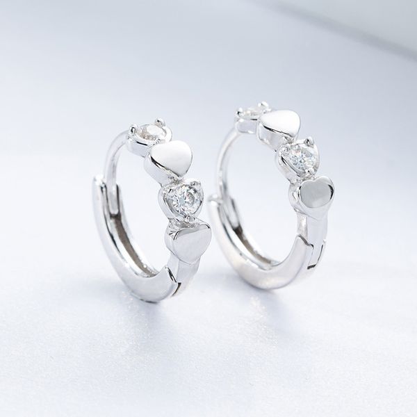 simple fashion love inlaid геометрические женские ювелирные изделия персиковых сердечных серьги серьги, Golden;silver
simple fashion love inlaid геометрические женские ювелирные изделия персиковых сердечных серьги серьги, Golden;silver