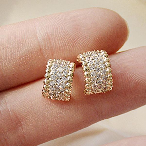 stud trendy round shiny c shape earrings for women r creativity luxury jewelry zircon s925 needle, Golden;silver
stud trendy round shiny c shape earrings for women r creativity luxury jewelry zircon s925 needle, Golden;silver