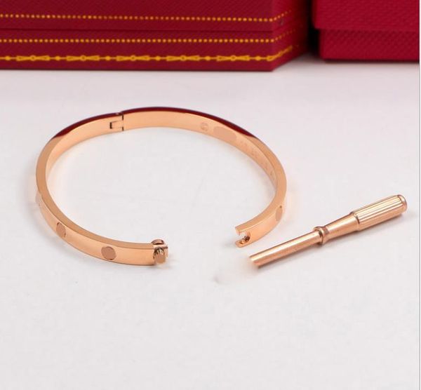 interlocking couple steel titanium 18k rose gold bracelet, Golden;silver
interlocking couple steel titanium 18k rose gold bracelet, Golden;silver