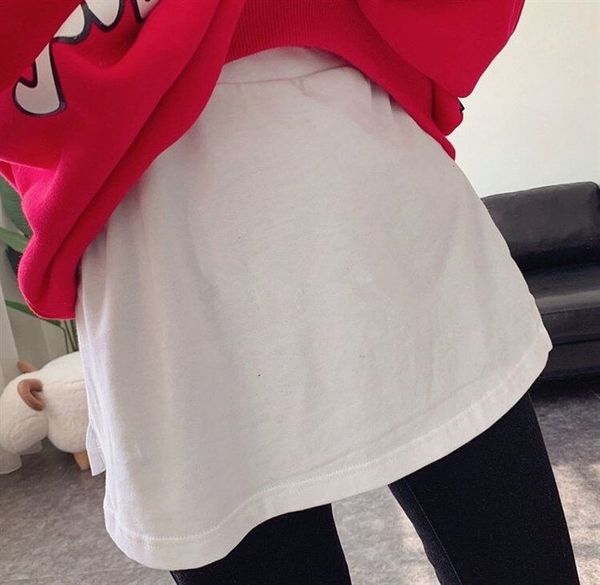 versatile little white skirt bottom artifact fart curtain fold wear white hem hoodie underneath web celebrity bust little white skirt, Black;white
versatile little white skirt bottom artifact fart curtain fold wear white hem hoodie underneath web celebrity bust little white skirt, Black;white