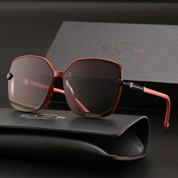 square red frame 2019 new sunglasses polarizing sunglasses fashion women round face big face sports korean driving tour, White;black
square red frame 2019 new sunglasses polarizing sunglasses fashion women round face big face sports korean driving tour, White;black