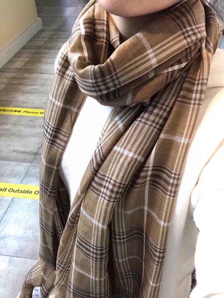 2021 men scarves luxury designer women scarves new cashmere scarf 100% cashmere scarf fashion brand men and women couple scarves a11, Blue;gray
2021 men scarves luxury designer women scarves new cashmere scarf 100% cashmere scarf fashion brand men and women couple scarves a11, Blue;gray
