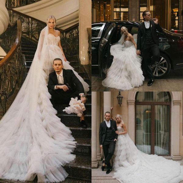 a line tiered ruffle wedding dresses lace sweetheart sweep train bridal gowns custom made elegant vestido de novia, White
a line tiered ruffle wedding dresses lace sweetheart sweep train bridal gowns custom made elegant vestido de novia, White