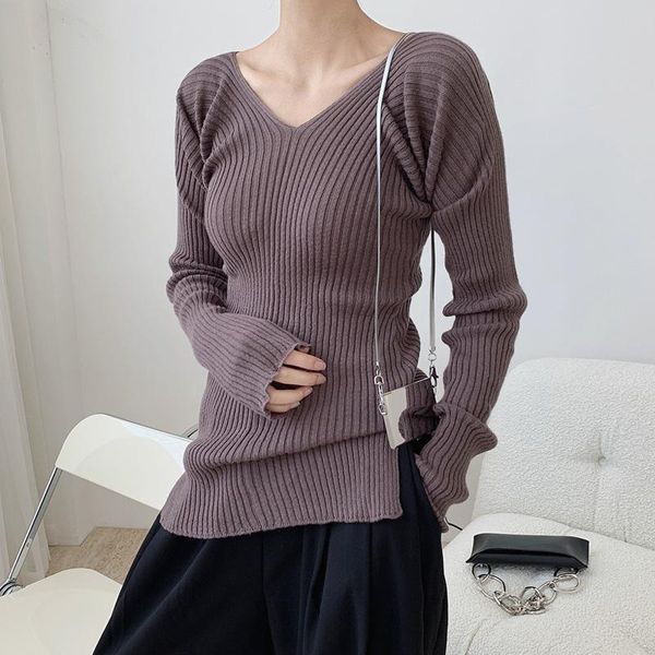 spring and autumn women's casual solid color v-neck long-sleeved slim-fit sweater, White;black
spring and autumn women's casual solid color v-neck long-sleeved slim-fit sweater, White;black