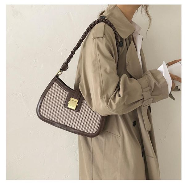 cross body plaid fabric fashion vintage baguette bags pu leather shoulder for women 2021 underarm bag female luxury purse handbag
cross body plaid fabric fashion vintage baguette bags pu leather shoulder for women 2021 underarm bag female luxury purse handbag