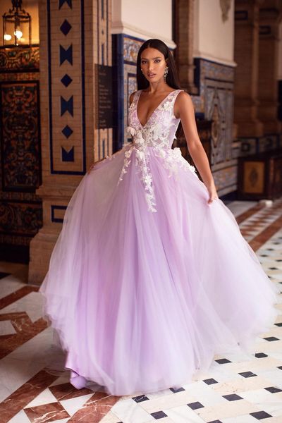 princess prom dresses tulle lilac gorgeous party dress v-neck a line white floral appliques evening dresses vestido de fiesta p108, Black
princess prom dresses tulle lilac gorgeous party dress v-neck a line white floral appliques evening dresses vestido de fiesta p108, Black