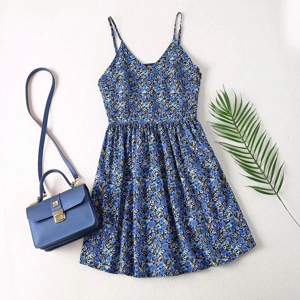 2020 women summer fashion chic floral print strap mini dress vintage female v-neck backless dresses vestidos mujer1, Black;gray
2020 women summer fashion chic floral print strap mini dress vintage female v-neck backless dresses vestidos mujer1, Black;gray