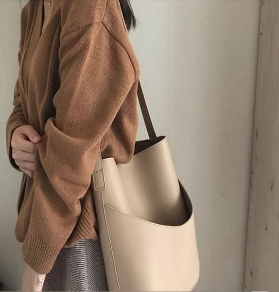 2021 fashion pu leather womens bucket large capacity composite bag female casual shoulder vintage messenger 
2021 fashion pu leather womens bucket large capacity composite bag female casual shoulder vintage messenger