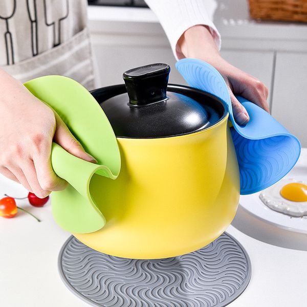 placemat heat resistant round diameter 20cm mat thick silicone pot holder non-slip pan coaster dha30
placemat heat resistant round diameter 20cm mat thick silicone pot holder non-slip pan coaster dha30