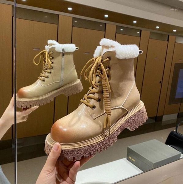 2020 genuine leather boots female lace-up fur boots plush cotton warm snow thick soles flats women1, Black
2020 genuine leather boots female lace-up fur boots plush cotton warm snow thick soles flats women1, Black