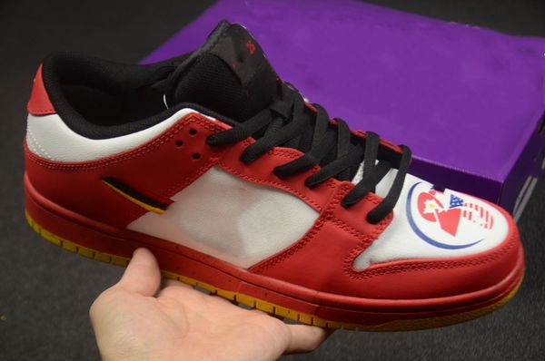 2021 limited dunk running shoes low vietnam 25th anniversary skateboard shoes white red women men fashion trainers luxurys designer sneakers
2021 limited dunk running shoes low vietnam 25th anniversary skateboard shoes white red women men fashion trainers luxurys designer sneakers