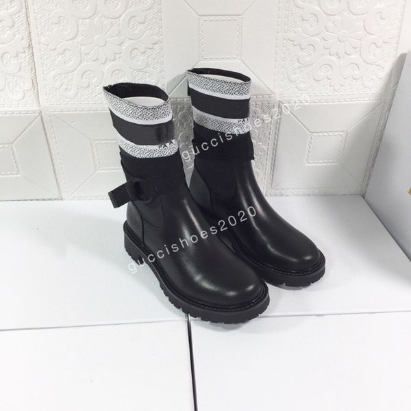 2022 designer knit socks shoes womens couple models double-sided velvet black upper elastic made of soft and comfortable vacuum white outsol, Black;red
2022 designer knit socks shoes womens couple models double-sided velvet black upper elastic made of soft and comfortable vacuum white outsol, Black;red