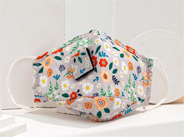 factory 2020 new flower print face with opening straw easy for drinking washable reusable cotton masks
factory 2020 new flower print face with opening straw easy for drinking washable reusable cotton masks