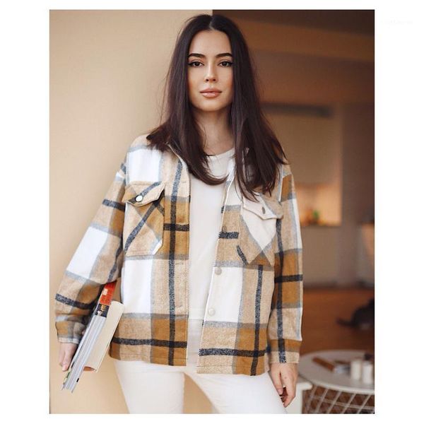 2021 women's fashion casual retro lapel long sleeve loose jacket chic oversized autumn and winter plaid shirt jacket1, Black;brown 
2021 women's fashion casual retro lapel long sleeve loose jacket chic oversized autumn and winter plaid shirt jacket1, Black;brown
