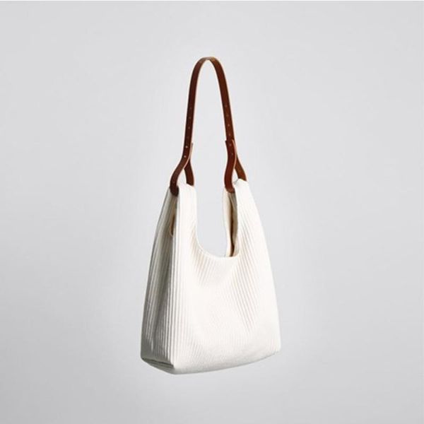 minority design versatile bag female early fall 2021 ins personality trend 3 color shoulder strap with fashion bag
minority design versatile bag female early fall 2021 ins personality trend 3 color shoulder strap with fashion bag