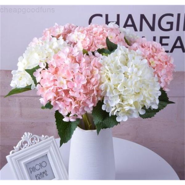47cm artificial hydrangea flower head fake silk single real touch hydrangeas for wedding centerpieces home party dec
47cm artificial hydrangea flower head fake silk single real touch hydrangeas for wedding centerpieces home party dec