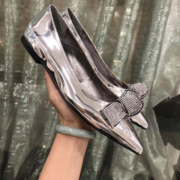 sending the women fashion casual toe designer foot arched leather apartment crystal strass silver wedding shoes of bride qes2, Black
sending the women fashion casual toe designer foot arched leather apartment crystal strass silver wedding shoes of bride qes2, Black