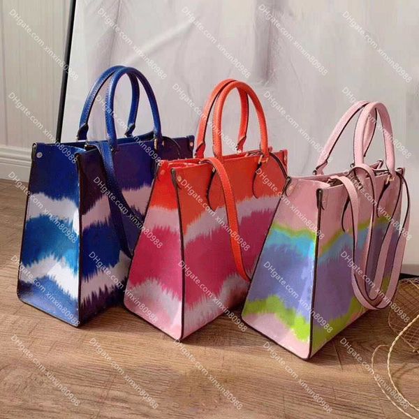new style onthego handbags women large capacity tote designers bags duplex leather print lady shoulder bags crossbody tote 43*31*18cm
new style onthego handbags women large capacity tote designers bags duplex leather print lady shoulder bags crossbody tote 43*31*18cm