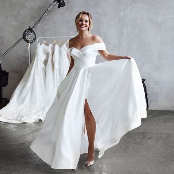 2021 new dress, satin wedding gown hj6x, Blue;red
2021 new dress, satin wedding gown hj6x, Blue;red