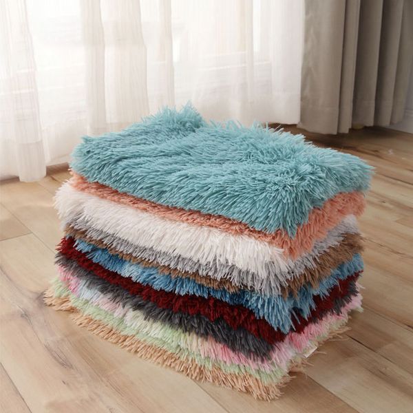 plush pet mat double-layer warm pet blanket small medium and large dog mat cat blanket pet supplies
plush pet mat double-layer warm pet blanket small medium and large dog mat cat blanket pet supplies