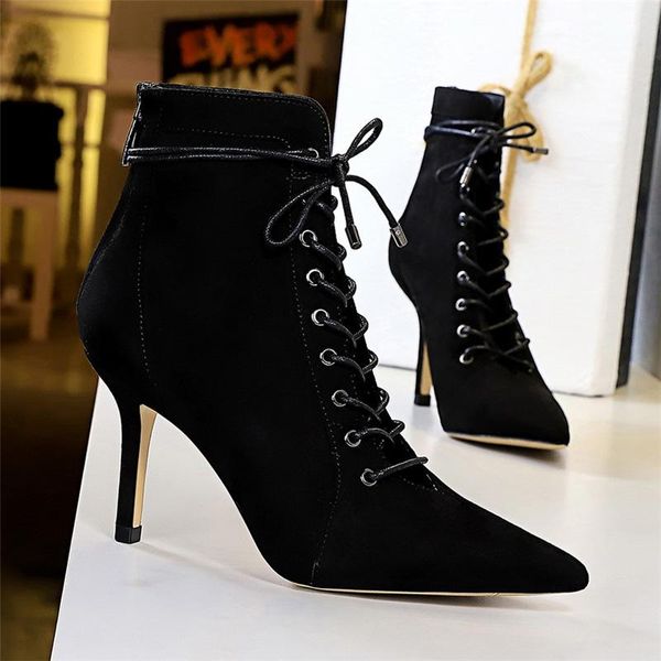 2020 new winter designer women zippers flock boots 8.5cm pencil high heels ankle boots cross lace up lady valentine shoes, Black
2020 new winter designer women zippers flock boots 8.5cm pencil high heels ankle boots cross lace up lady valentine shoes, Black