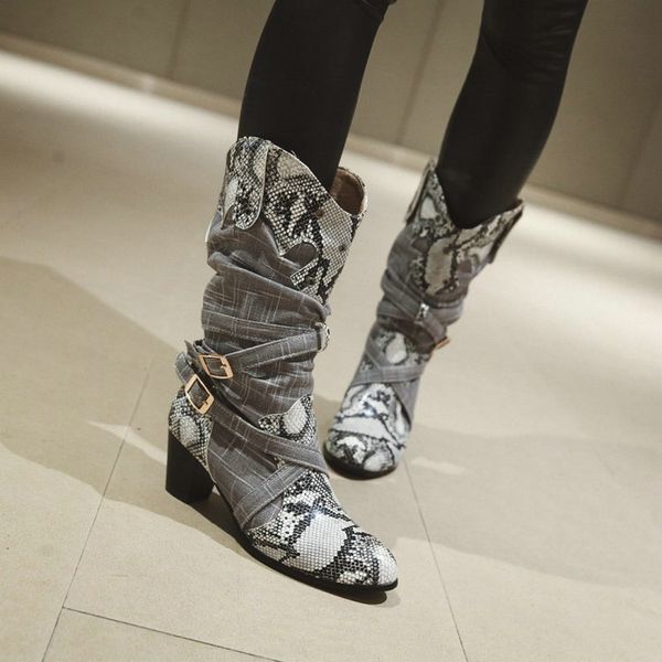 2020 winter beanstalk toe teddy short woman snake printing hemp block high heels mid calf boots female, Black
2020 winter beanstalk toe teddy short woman snake printing hemp block high heels mid calf boots female, Black