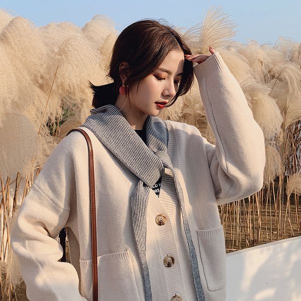 autumn and winter new brand version of double knitted wool stripe triangle scarf for women's knot collar for warmth klwe, Blue;gray
autumn and winter new brand version of double knitted wool stripe triangle scarf for women's knot collar for warmth klwe, Blue;gray