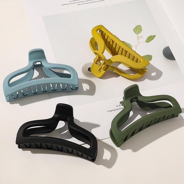 hair accessories fashion sample solid color hollow claw clips for women ins korean girls plastic crab ponytail holder headwear
hair accessories fashion sample solid color hollow claw clips for women ins korean girls plastic crab ponytail holder headwear