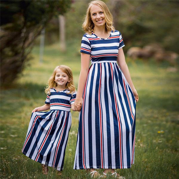 nashakaite mom and daughter dress short sleeve blue white stripe patchwork long dress mother and daughter clothes family dress lj201111
nashakaite mom and daughter dress short sleeve blue white stripe patchwork long dress mother and daughter clothes family dress lj201111