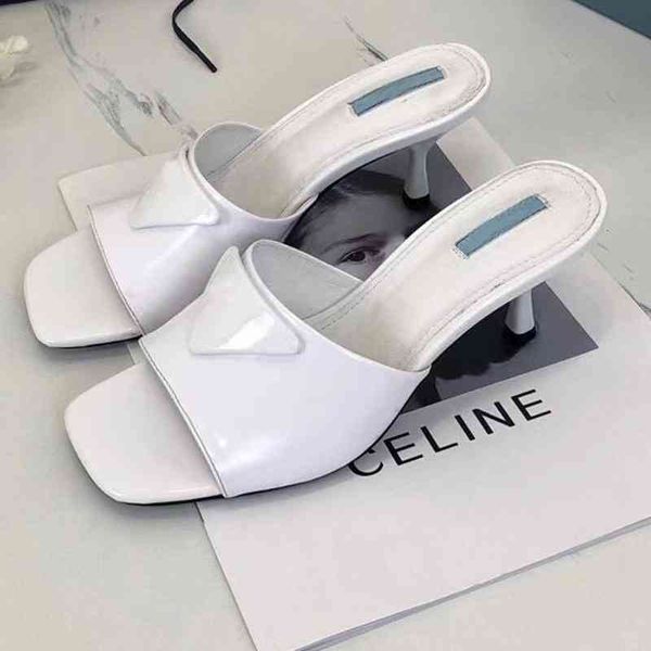 shoes big actual genuine leather cowhide chain slide flat luxury women designer fashion causal rubber sandals size 35-41, Black
shoes big actual genuine leather cowhide chain slide flat luxury women designer fashion causal rubber sandals size 35-41, Black