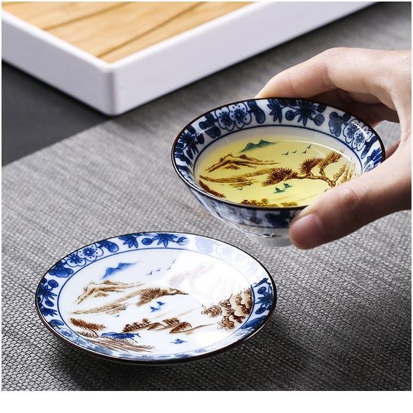1pcs ceramic drinkware teaware chinese kungfu tea teacup sake cups 50ml master cup small tea bowls de bbyxej
1pcs ceramic drinkware teaware chinese kungfu tea teacup sake cups 50ml master cup small tea bowls de bbyxej