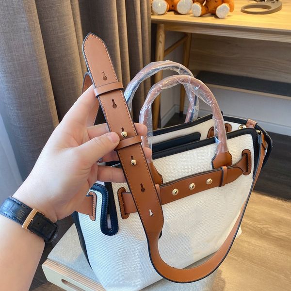 202 Hot solds Womens bags designers handbags purses shoulder bags mini chain bag designers crossbody bags messenger tote bag clutch bag G10, White
202 Hot solds Womens bags designers handbags purses shoulder bags mini chain bag designers crossbody bags messenger tote bag clutch bag G10, White