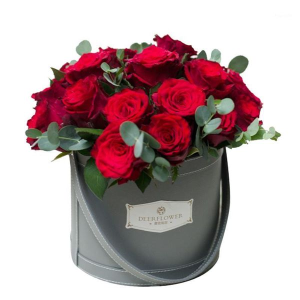 new arrival luxury round flower box florist supplies leather flower gift box with handle1
new arrival luxury round flower box florist supplies leather flower gift box with handle1