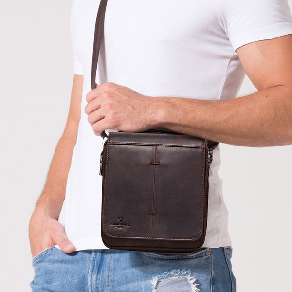 kavis 2020 quality cowhide leather male casual shoulder messenger bag fashion cross-body bag design business travel for boys
kavis 2020 quality cowhide leather male casual shoulder messenger bag fashion cross-body bag design business travel for boys