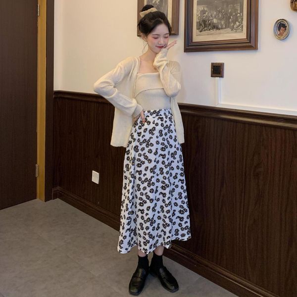 2021 new vintage stocking skirt summer korean version come out sweet girl harajuku wind little daisy student quit eu9o, Black
2021 new vintage stocking skirt summer korean version come out sweet girl harajuku wind little daisy student quit eu9o, Black