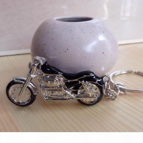 2020 new motorcycle key chain charm metal keychain men women car key ring 4 color key holder gift jewelry, Silver
2020 new motorcycle key chain charm metal keychain men women car key ring 4 color key holder gift jewelry, Silver