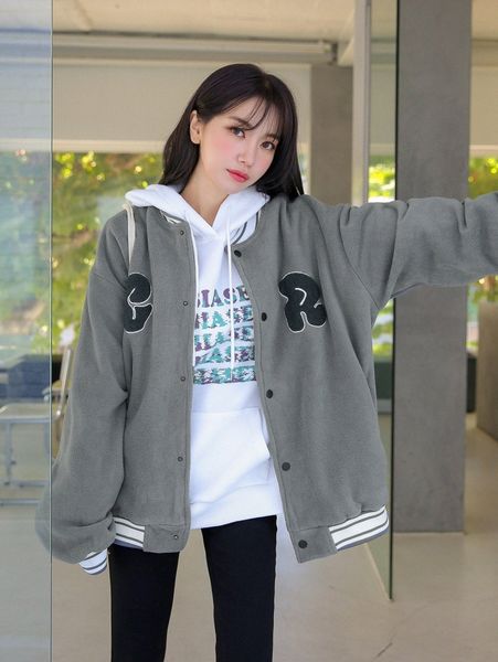 dazy letter patched striped trim drop shoulder fleece bomber jacket j95r#, Black;brown
dazy letter patched striped trim drop shoulder fleece bomber jacket j95r#, Black;brown