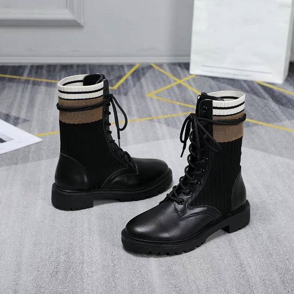 this new 2021 boot is a shoe designed by luxury designers, with letters on the heel v4nfg, Black
this new 2021 boot is a shoe designed by luxury designers, with letters on the heel v4nfg, Black
